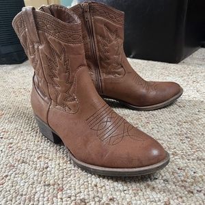 Coconut by Matisse Brown Short Cowboy Boot